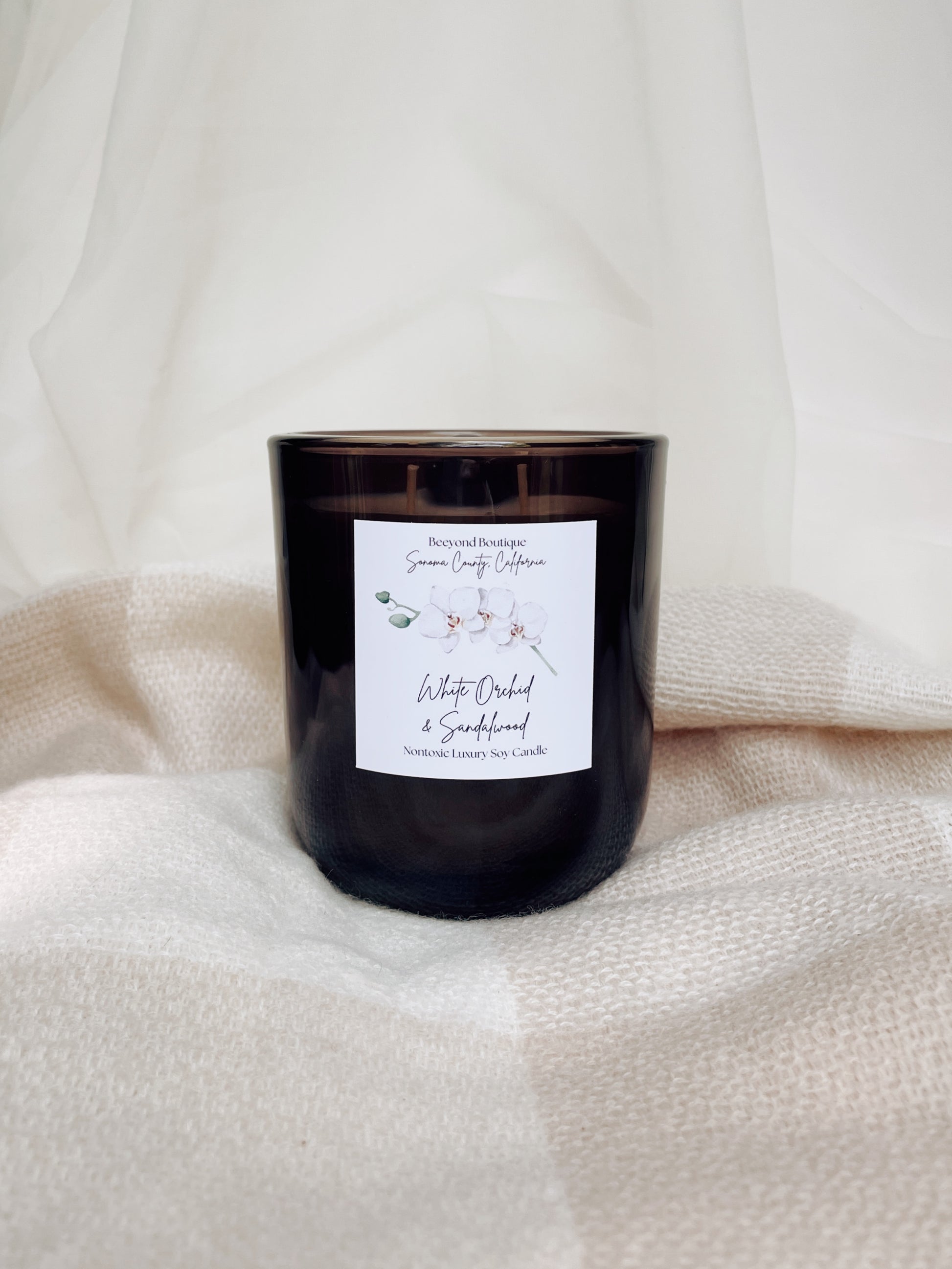 White Orchid & Sandalwood Luxury Soy Candle
