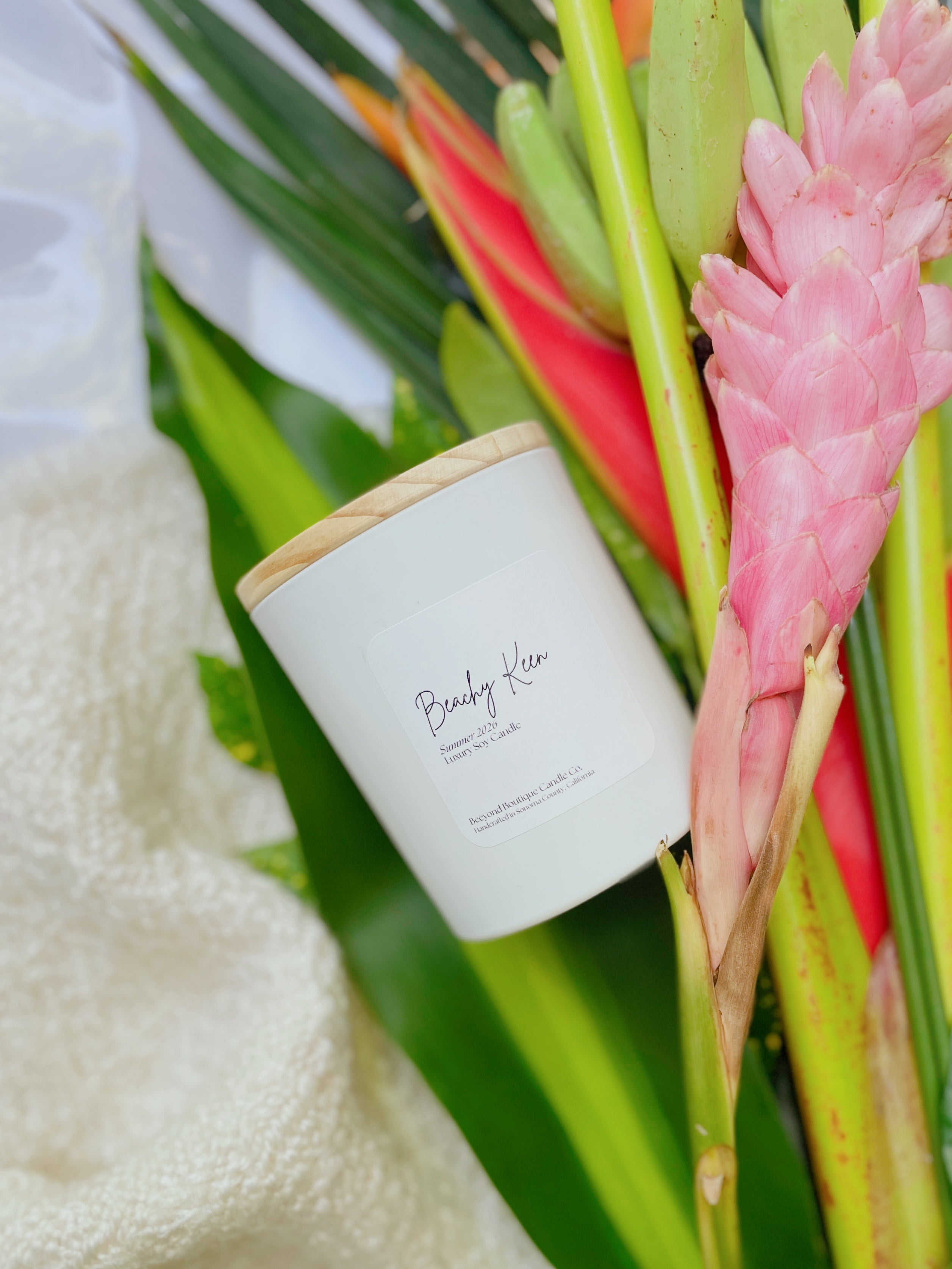 "Beachy Keen" Papaya & Sea Salt Scented Soy Candle